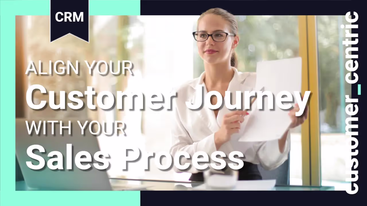 Managerin präsentiert einem Prospect Case Studies